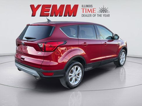 Used 2019 Ford Escape SE image 8