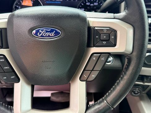 Used 2020 Ford F350 Lariat w/ Lariat Ultimate Package AWD/4WD image 26