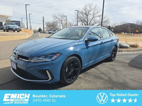 New 2026 Volkswagen Jetta SE image 1