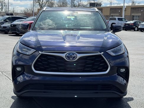 Used 2022 Toyota Highlander XLE image 15