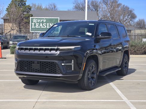 New 2026 Jeep Grand Wagoneer Limited image 2