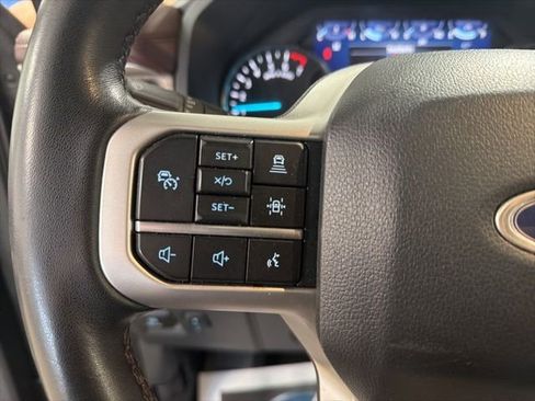 Used 2024 Ford Expedition Limited image 23