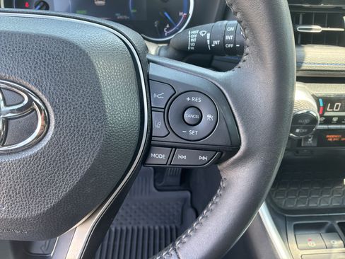 Used 2022 Toyota RAV4 XSE AWD/4WD image 20
