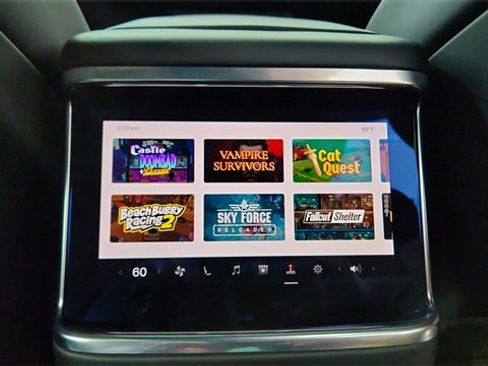 Used 2022 Tesla Model X Plaid image 57