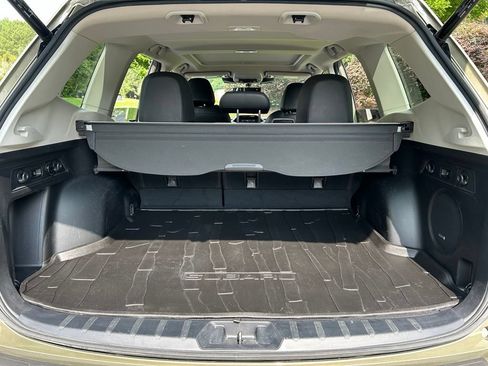 Used 2023 Subaru Forester Touring w/ Popular Package #2 AWD/4WD image 45