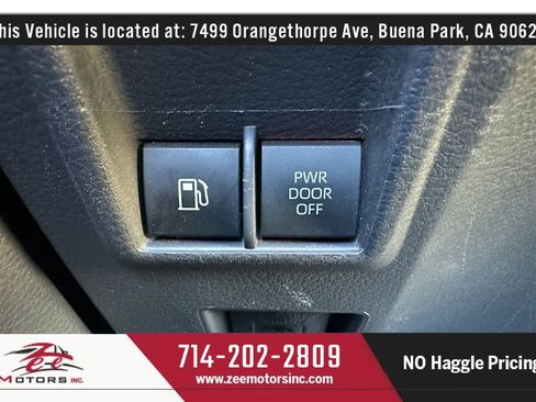 Used 2021 Toyota Sienna LE w/ LE Plus Package FWD image 44