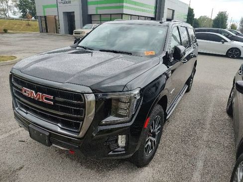 Used 2024 GMC Yukon XL AT4 w/ Technology Package AWD/4WD image 6
