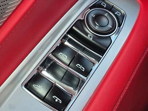 Used 2023 Chevrolet Corvette Stingray Premium Conv w/ Z51 Performance Package RWD image 18