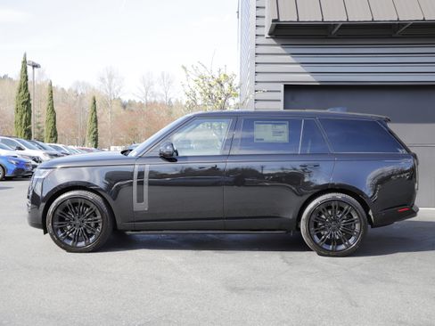 New 2026 Land Rover Range Rover Long Wheelbase SE AWD/4WD image 7