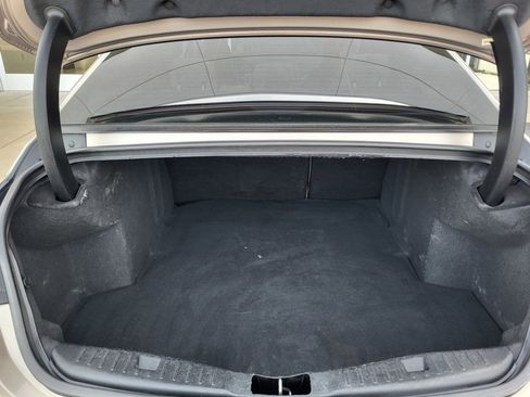 Used 2020 Lincoln MKZ w/ Convenience Package image 22