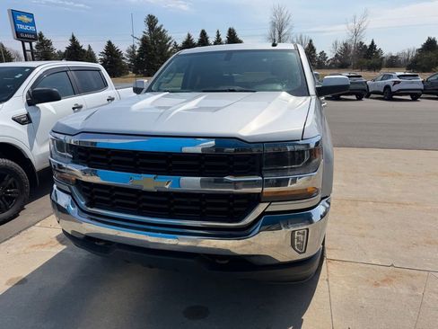 Used 2018 Chevrolet Silverado 1500 LT w/ True North Edition image 2