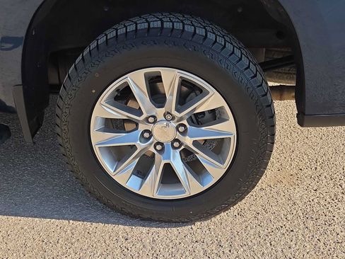 Used 2021 Chevrolet Silverado 1500 LTZ w/ LTZ Premium Texas Edition AWD/4WD image 12