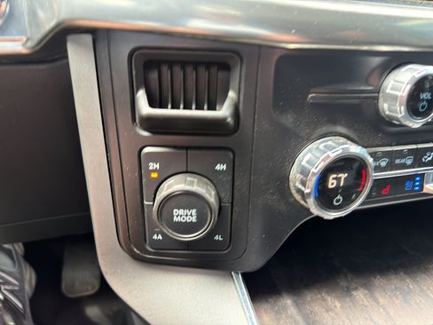 Used 2021 Ford F150 Lariat AWD/4WD image 14