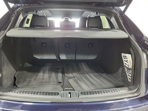 Used 2021 Porsche Macan image 14