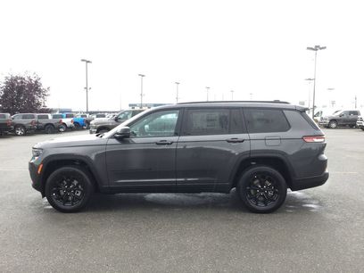 New 2025 Jeep Grand Cherokee L Laredo w/ Trailer Tow Package