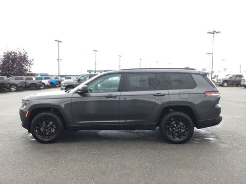 New 2025 Jeep Grand Cherokee L Laredo w/ Trailer Tow Package image 1