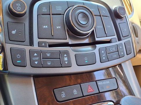 Used 2011 Buick LaCrosse CXL FWD image 6