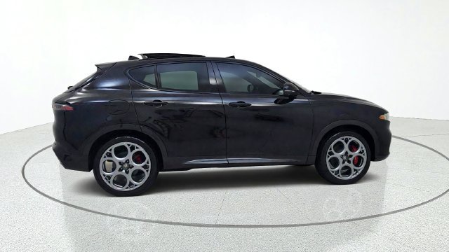 Used 2024 Alfa Romeo Tonale Veloce AWD/4WD image 9