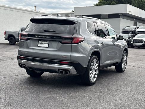Used 2025 GMC Acadia Denali w/ Super Cruise Package FWD image 3