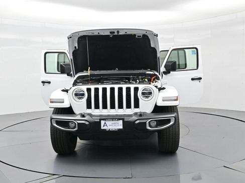 Used 2021 Jeep Wrangler Unlimited Sahara w/ Cold Weather Group image 40