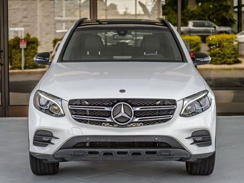 Used 2019 Mercedes-Benz GLC 300 image 5