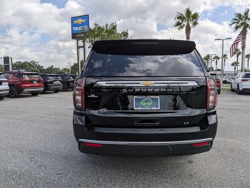 Certified 2024 Chevrolet Suburban LT AWD/4WD image 4