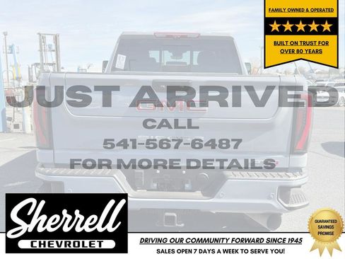 Used 2024 GMC Sierra 3500 AT4 w/ AT4 Premium Plus Package image 4