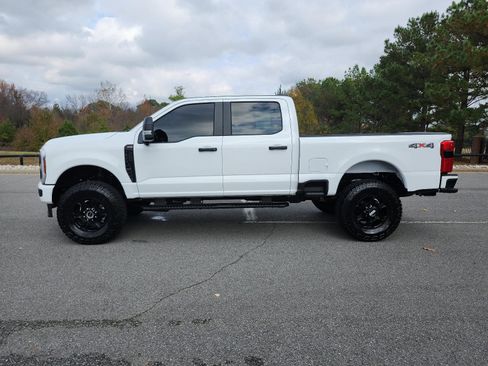 Used 2024 Ford F250 XL w/ STX Appearance Package image 2