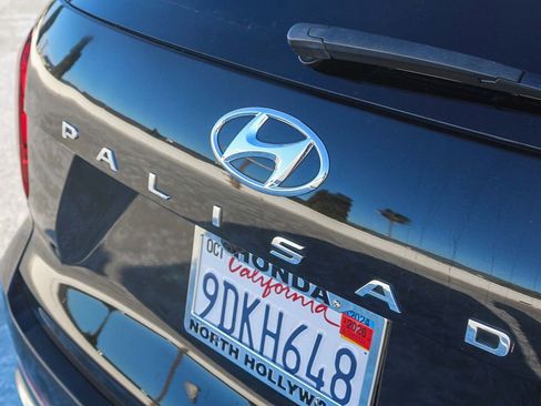 Used 2023 Hyundai Palisade Calligraphy image 8