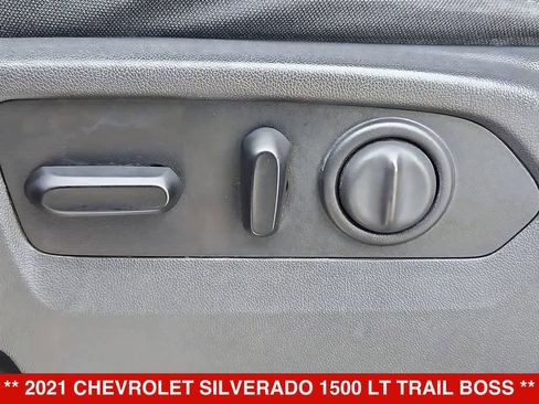 Used 2021 Chevrolet Silverado 1500 LT Trail Boss AWD/4WD image 18