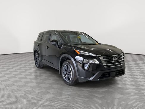 Certified 2025 Nissan Rogue SV image 2