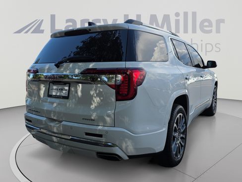 Certified 2021 GMC Acadia Denali w/ Denali Ultimate Package AWD/4WD image 5