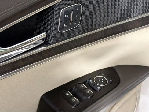 Used 2016 Lincoln MKX Reserve FWD image 18