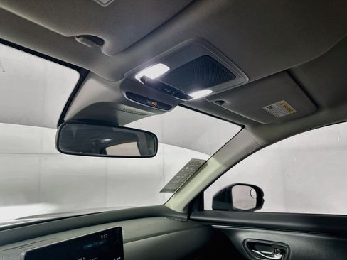 Used 2025 Honda HR-V LX image 18