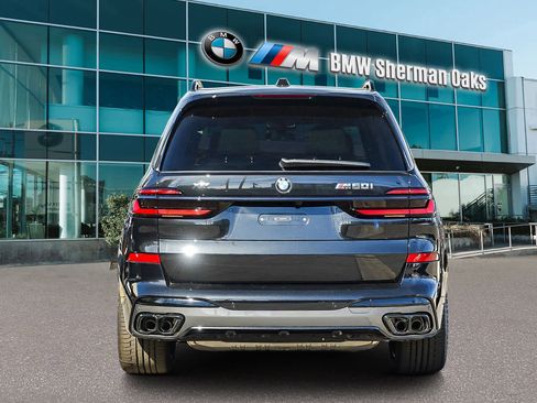 New 2026 BMW X7 M60i image 5