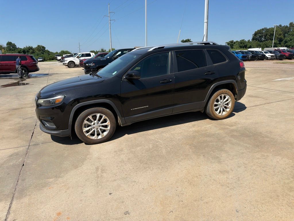 Used 2021 Jeep Cherokee Latitude FWD image 7