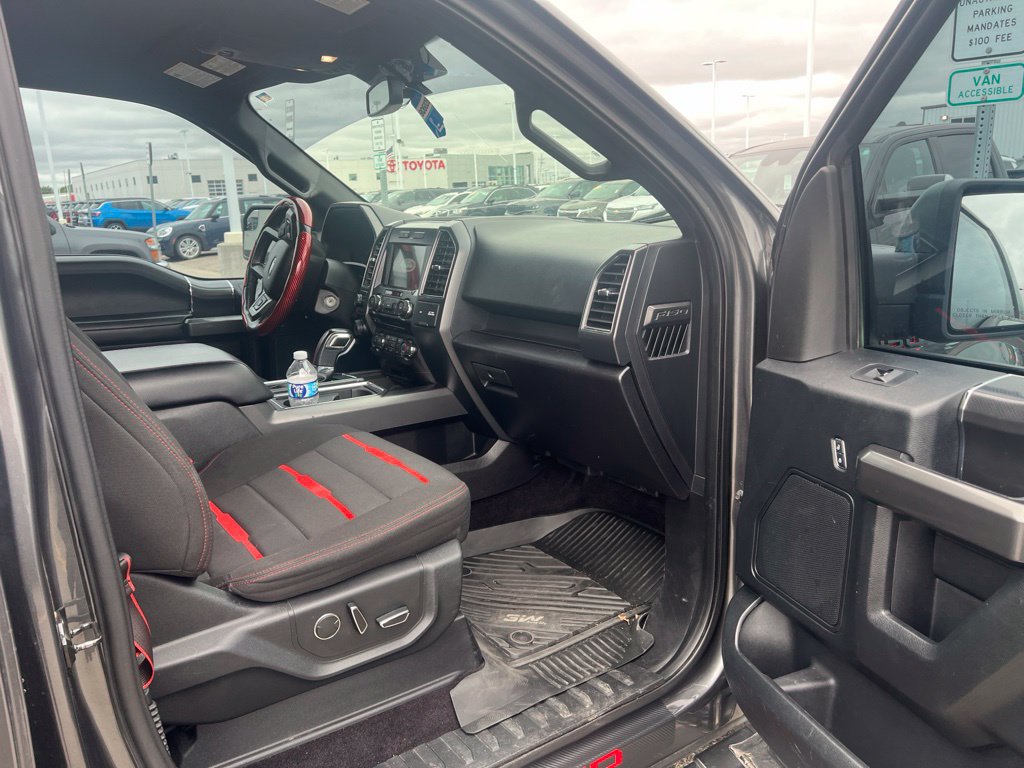 Used 2017 Ford F150 XLT w/ Equipment Group 302A Luxury AWD/4WD image 9