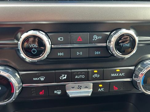 New 2025 Ford F150 XLT w/ Equipment Group 303A High image 15