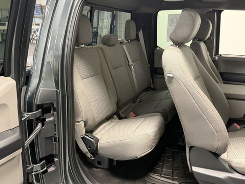 Used 2018 Ford F150 XLT w/ Equipment Group 302A Luxury AWD/4WD image 22