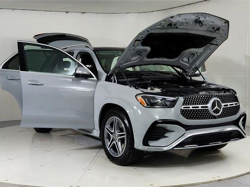 Used 2024 Mercedes-Benz GLE 450 4MATIC image 9