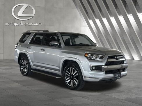 Used 2024 Toyota 4Runner Limited AWD/4WD image 10