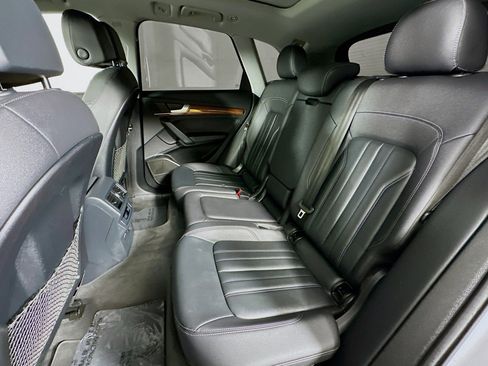 Used 2023 Audi Q5 2.0T Premium Plus w/ Premium Plus Package image 9
