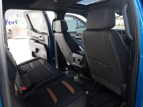 Used 2024 GMC Sierra 1500 AT4 w/ Technology Package AWD/4WD image 27