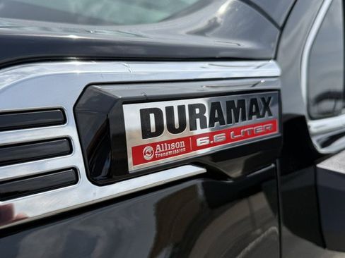 Used 2025 GMC Sierra 2500 Denali w/ Denali Reserve Package image 8