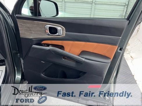 Used 2023 Kia Sorento SX Prestige image 45