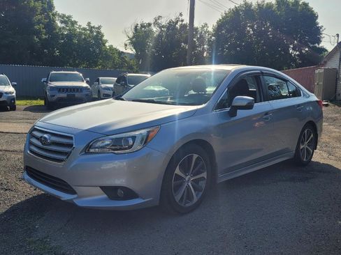 Used 2015 Subaru Legacy 2.5i Limited AWD/4WD image 4