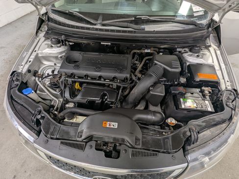Used 2013 Kia Forte EX w/ Fuel Economy Pkg FWD image 26