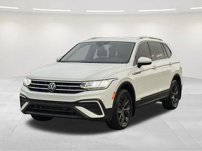 Used 2024 Volkswagen Tiguan SE