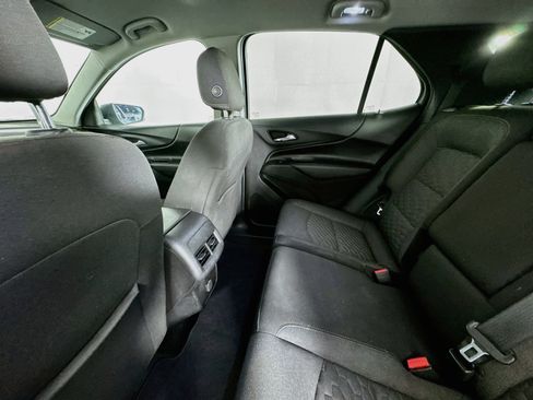 Used 2018 Chevrolet Equinox LT AWD/4WD image 23