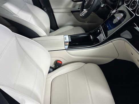 Certified 2026 Mercedes-Benz GLC 300 4MATIC image 18